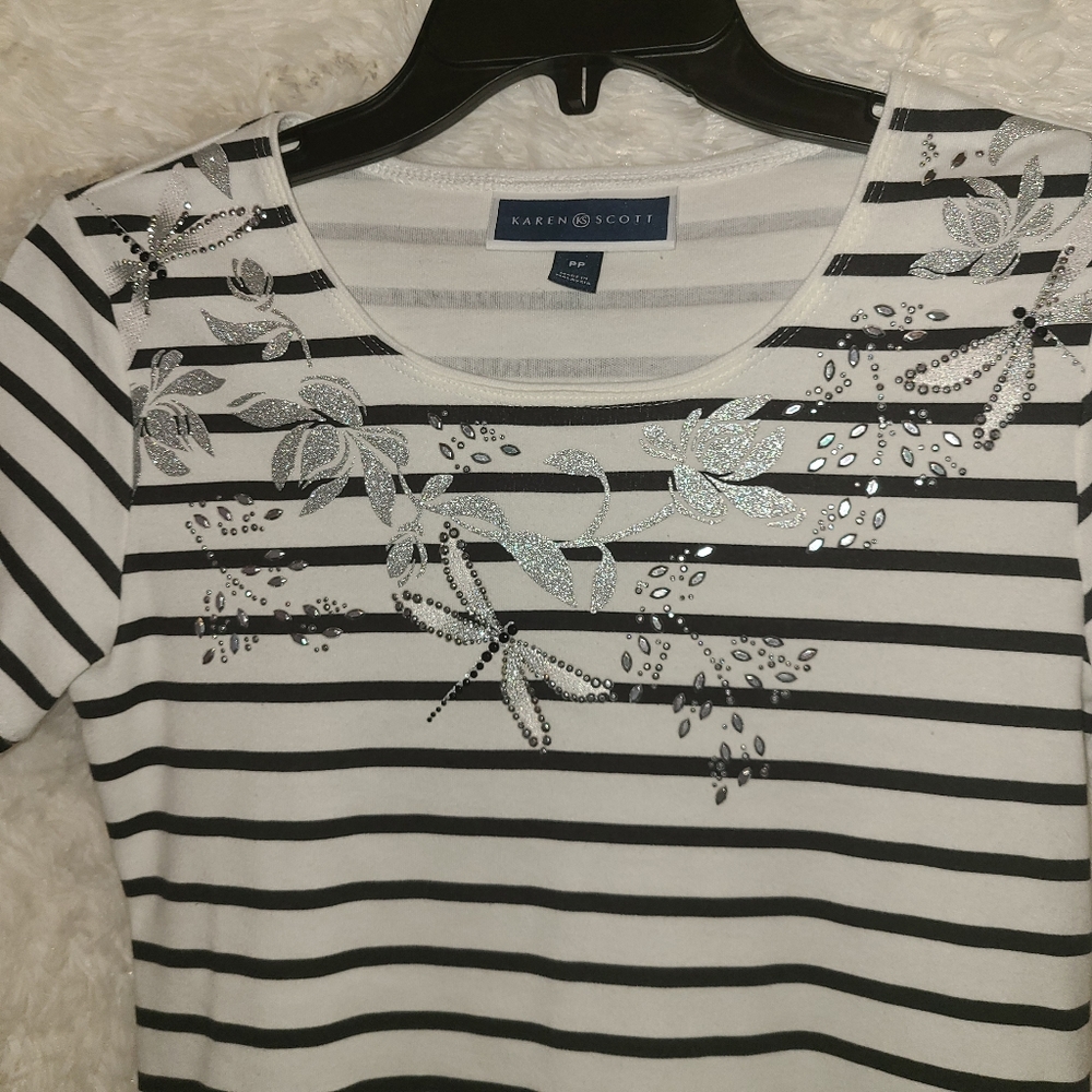 Karen Scott Striped Short Sleeves Top M